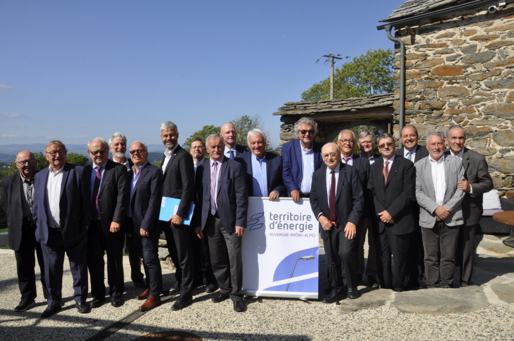 La région Auvergne-Rhône-Alpes et TEARA s’engagent ensemble pour la transition énergétique du territoire